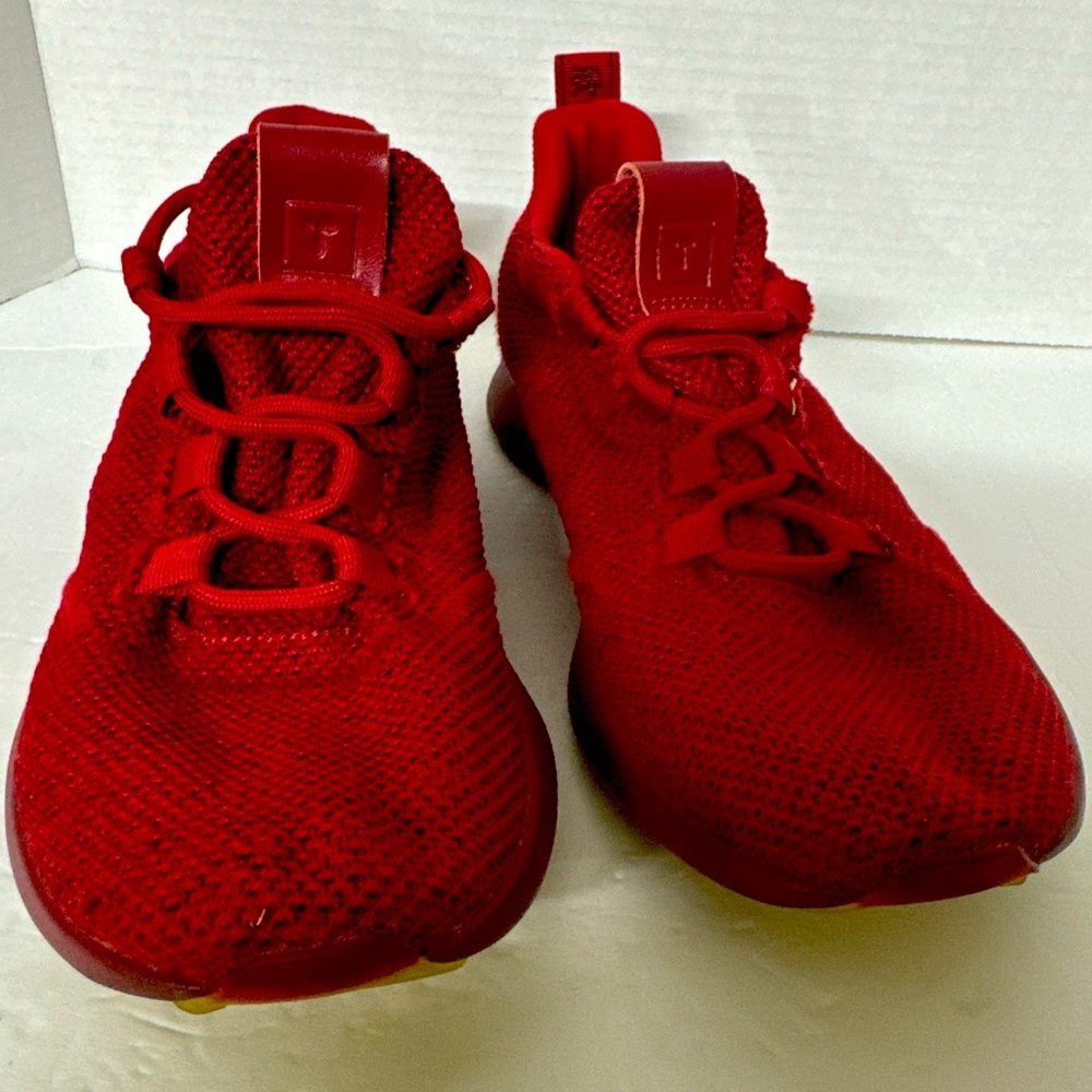TOMO Red Women’s Mesh Golf Sneakers Shoes - SIZE 8.5